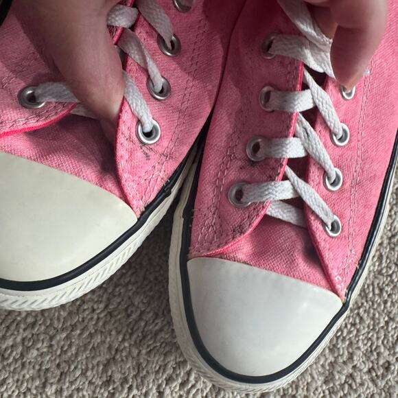 Converse Chuck Taylor All Star Low Top Sneakers Bright Pink Women's 10 Men's 8 - Picture 5 of 10